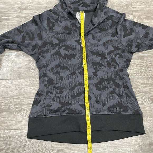 NWOT ZYIA Active Charcoal Camo Pivot Hoodie Full Zip Hooded Sweatshirt Jacket S - Picture 9 of 16